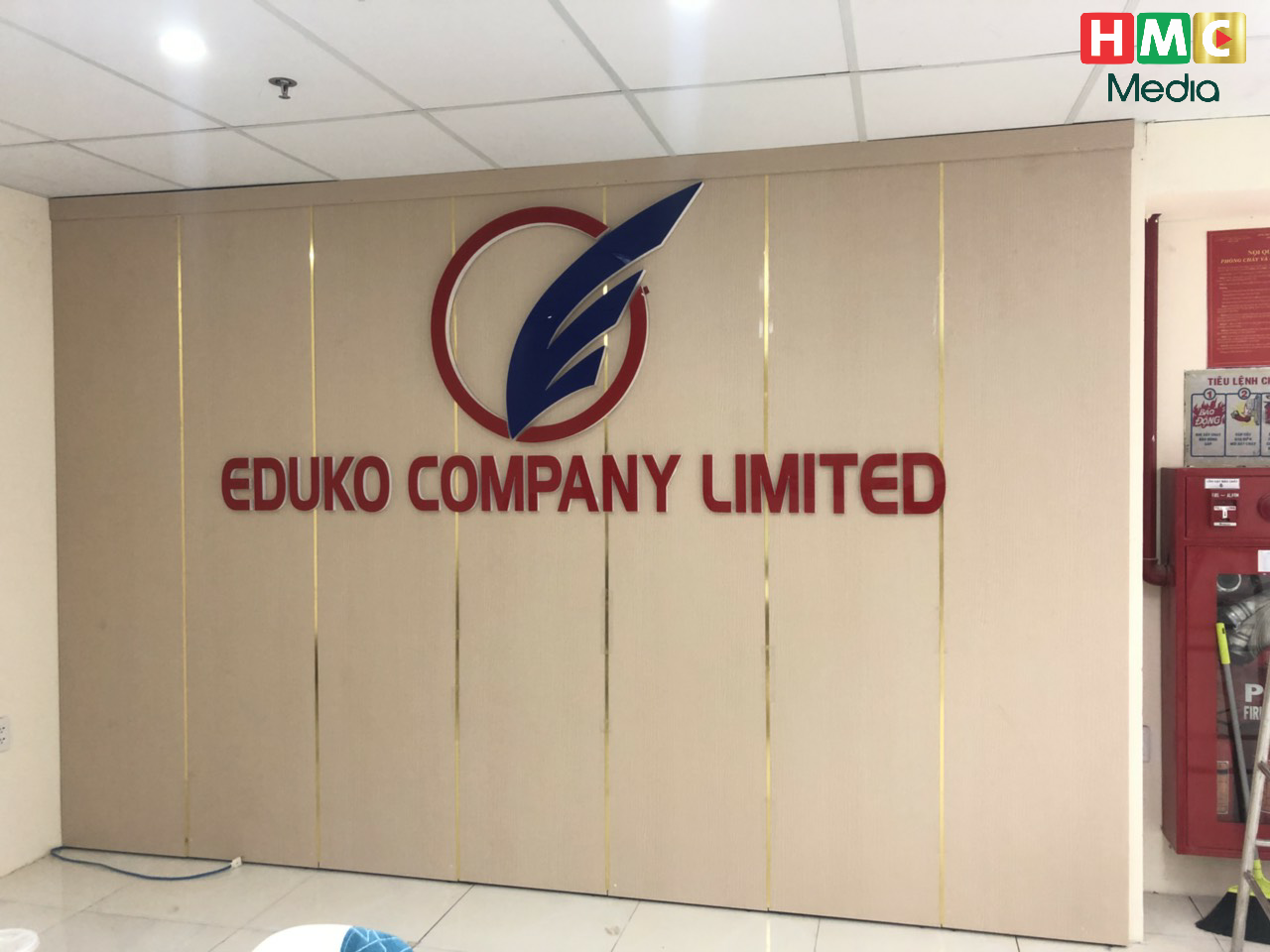 Thi công văn phòng làm việc