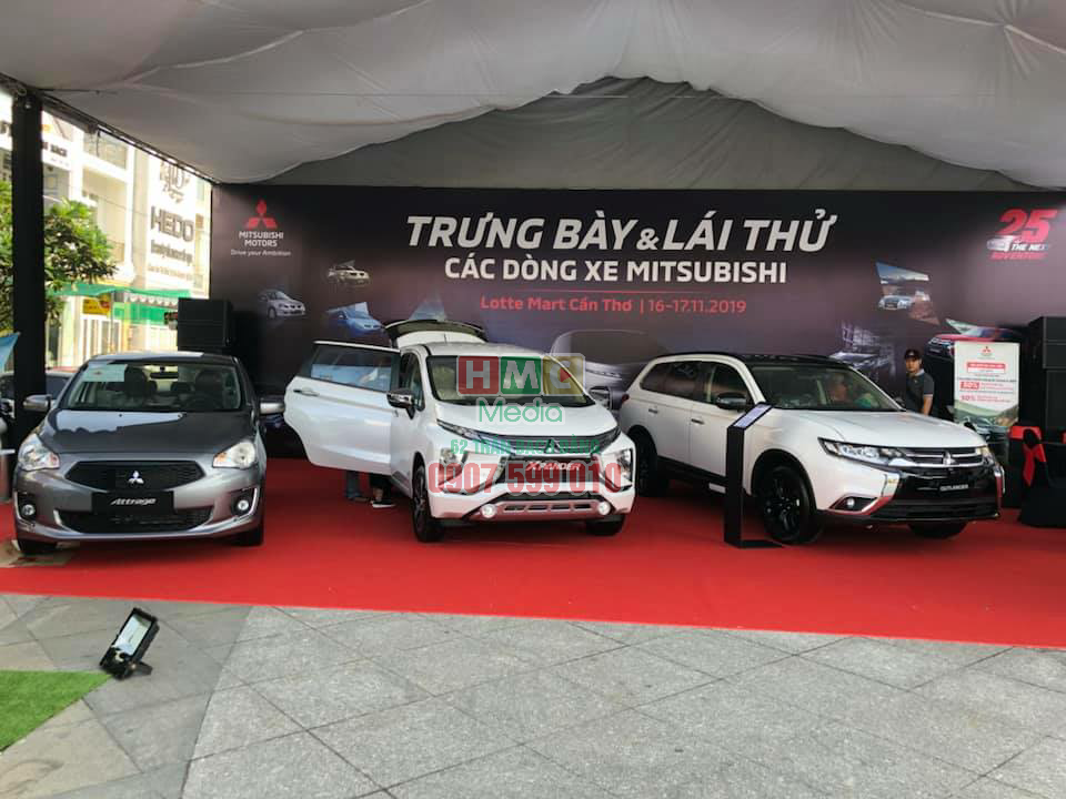 Trưng bày và láy thử xe mitsubishi