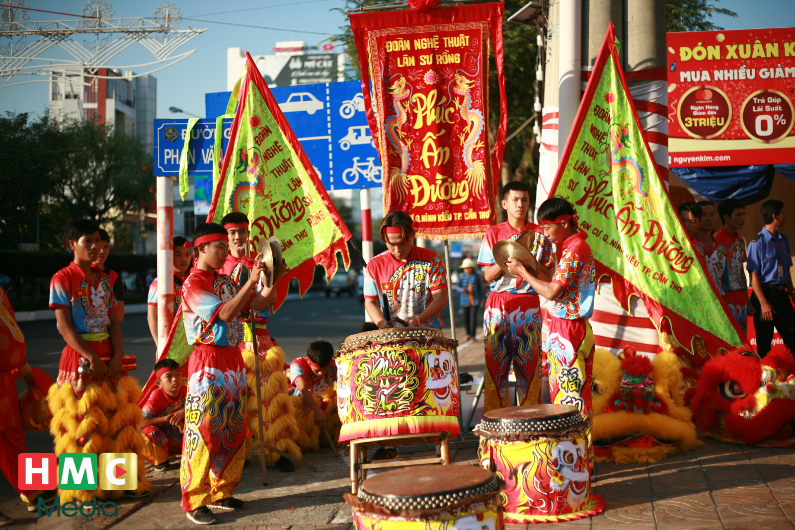 Khánh thành khai trương