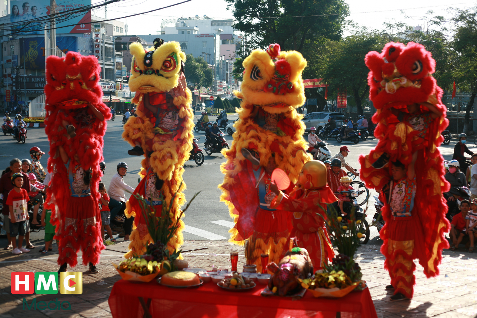 Khánh thành khai trương