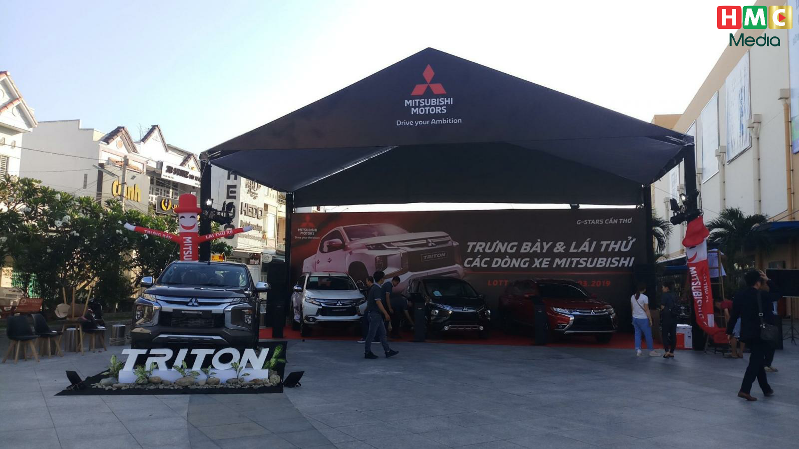 Chuỗi sự kiện trưng bày và lái thử xe Mitsubishi