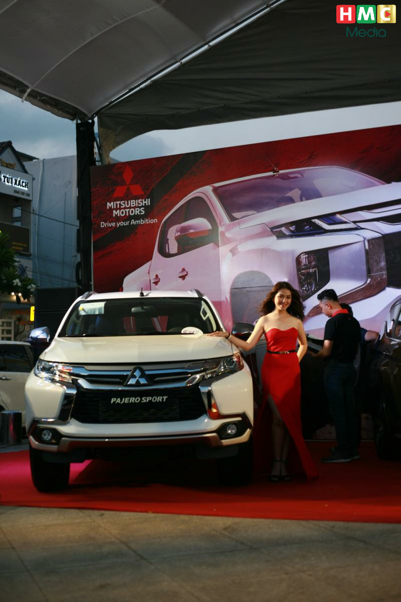 Chuỗi sự kiện trưng bày và lái thử xe Mitsubishi