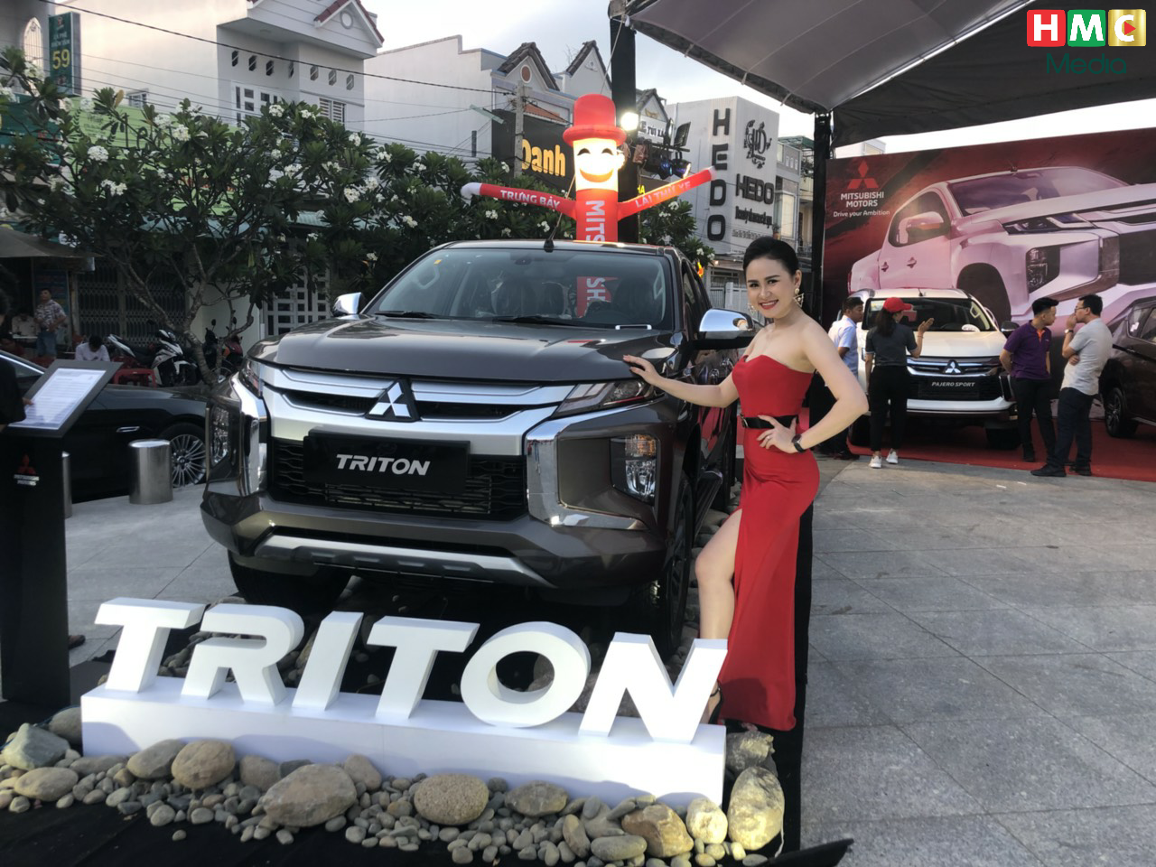 Chuỗi sự kiện trưng bày và lái thử xe Mitsubishi