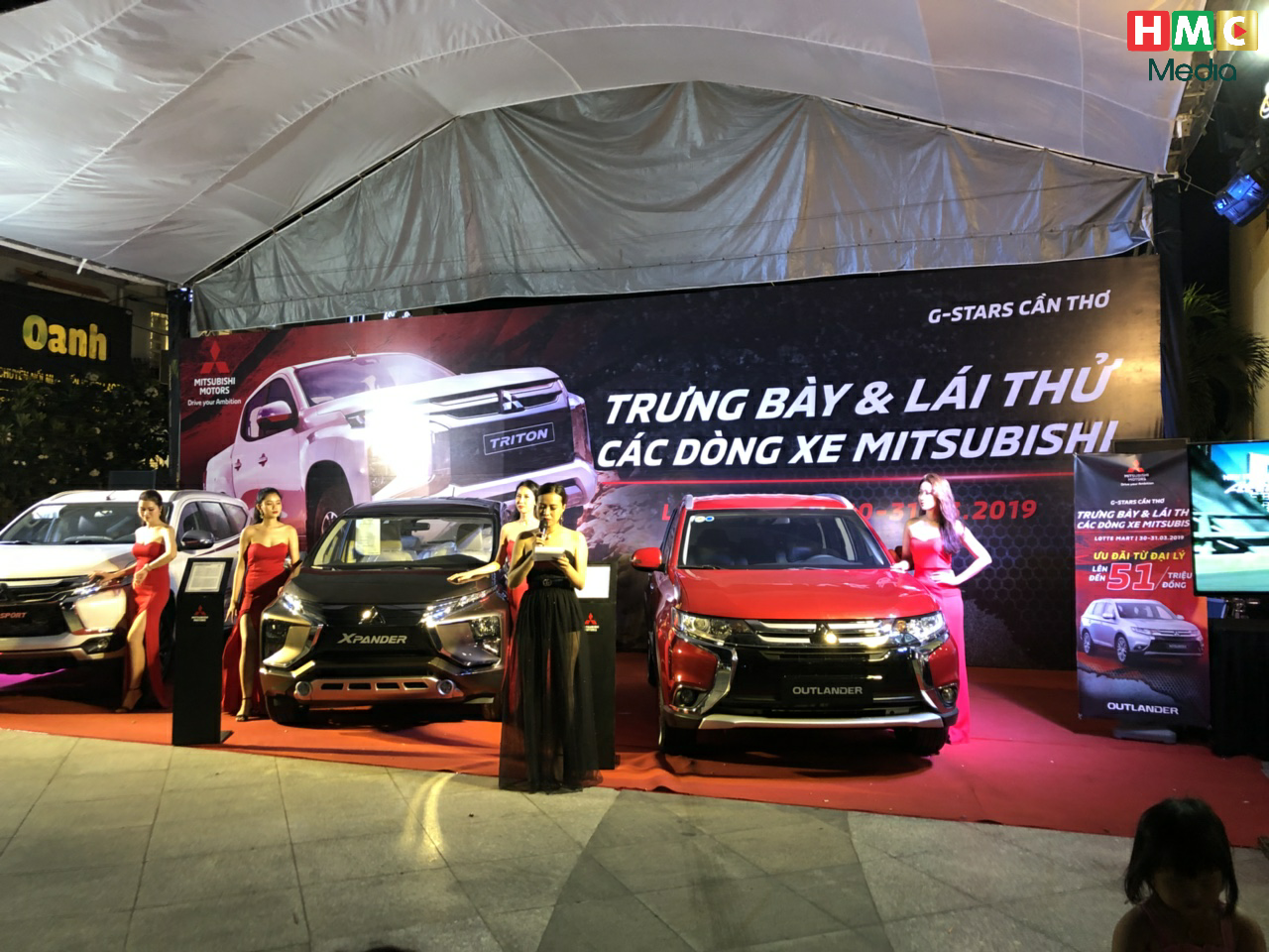 Chuỗi sự kiện trưng bày và lái thử xe Mitsubishi